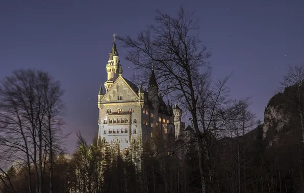 Картинка небо, звезды, деревья, горы, ночь, замок, Германия, Бавария