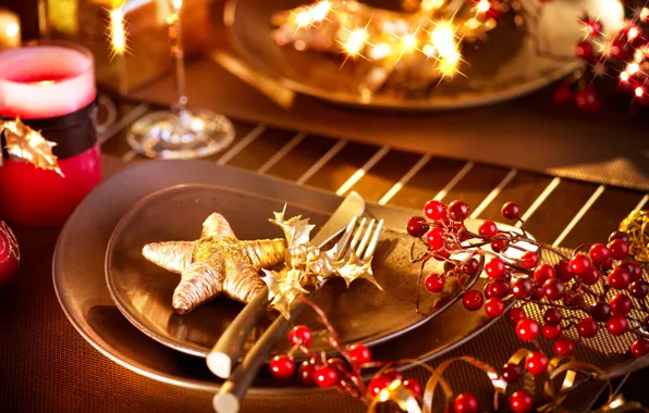 Картинка зима, ягоды, стол, звезда, свечи, Новый Год, Рождество, тарелки
