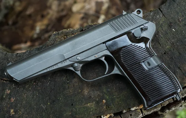 Картинка самозарядный пистолет, Чехословакия, Czech CZ52