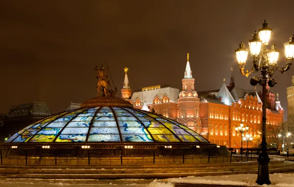 Картинка ночь, город, огни, площадь, памятник, фонарь, Москва, башни