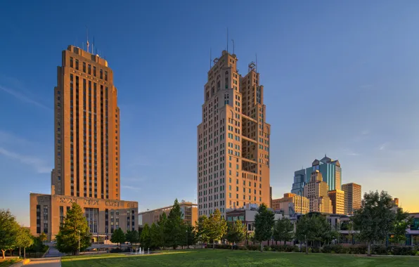 Небо, солнце, деревья, газон, дома, США, небоскрёбы, Missouri
