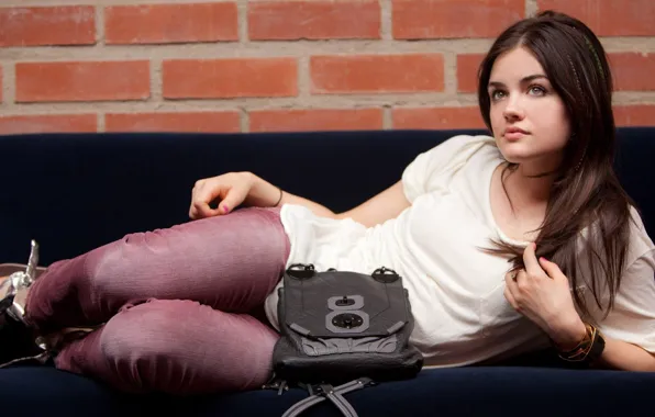 Милая, актриса, брюнетка, певица, Lucy Hale