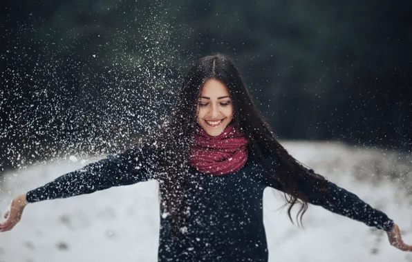 Картинка девушка, снег, улыбка, Иван Сальников