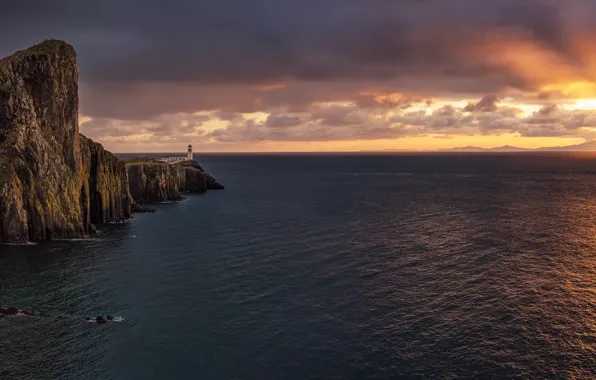 Картинка море, закат, маяк, Шотландия, горизонт, Scotland, мыс, Isle of Skye