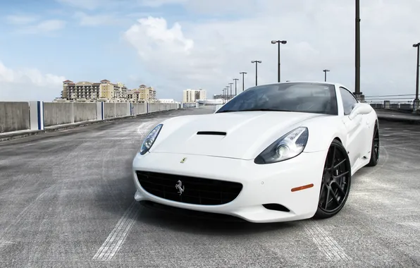 Картинка белый, небо, облака, Ferrari, white, феррари, калифорния, California