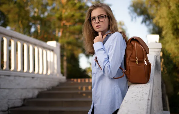 Девушка, Фото, Взгляд, Очки, Лестница, Модель, Girl, Волосы