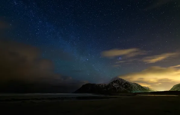 Картинка пляж, небо, звезды, облака, горы, ночь, Норвегия, север