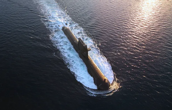 Подводная лодка, надводный ход, hmas waller