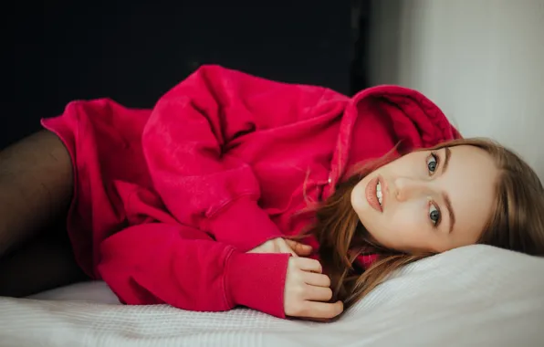 Картинка Girl, Beauty, Eyes, RED, Sight, Hoody