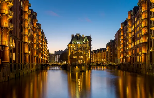 Картинка здания, Германия, мосты, ночной город, Гамбург, Germany, каналы, Speicherstadt