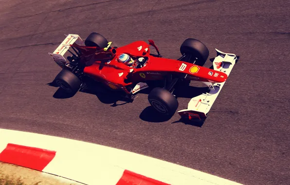 Картинка трасса, формула 1, Ferrari, пилот, феррари, formula 1, гонщик, 2011