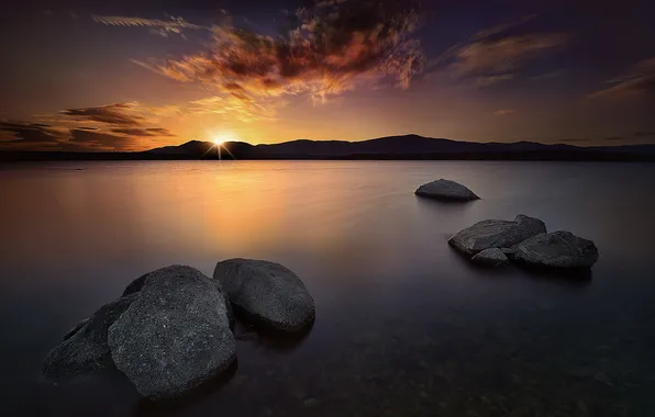 Море, закат, камни