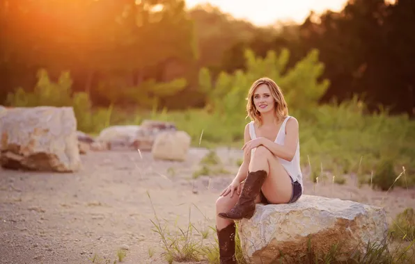 Картинка лето, девушка, шортики, сапожки