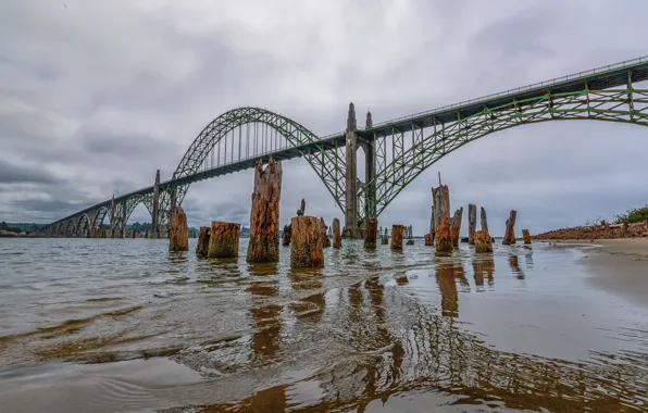 USA, Oregon, Bridge, Yaquina Bay
