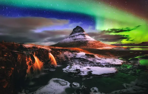 Свет, ночь, северное сияние, водопады, Исландия, гора Kirkjufell