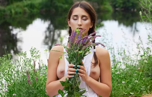 Грудь, лето, цветы, озеро, тело, букет, брюнетка, Анна Попова