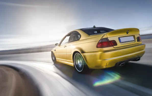 Картинка бмв, скорость, поворот, BMW, gold, E46, золотая, в движение