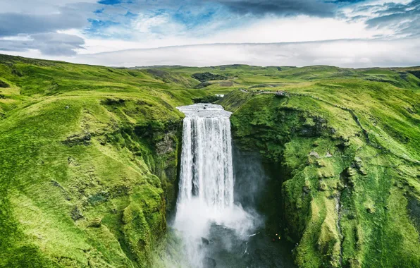 Исландия, Iceland, Зеленая трава, Green Grass, Skogafoss Waterfall, Водопад Скогафосс