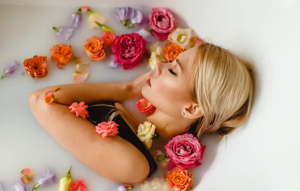 Девушка, цветы, лицо, поза, настроение, розы, ситуация, ванна