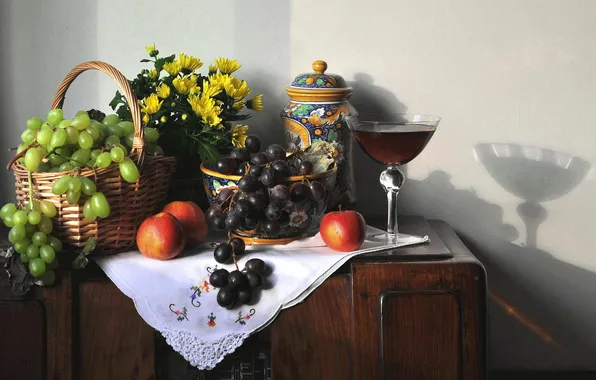 Цветы, стол, виноград, посуда, фрукты, натюрморт