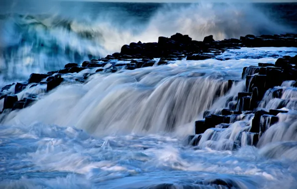 Картинка волны, стихия, каскад, Северная Ирландия, Northern Ireland, Antrim, Giant's Causeway, Дорога гигантов