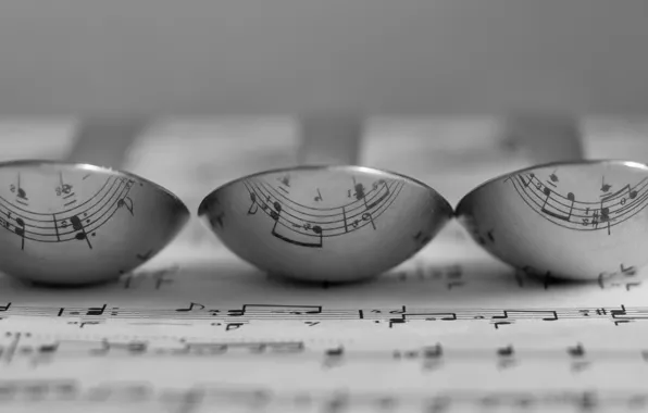Ноты, музыка, ложки