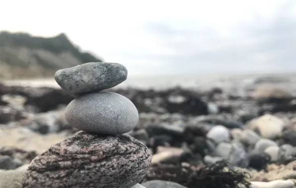 Море, пляж, галька, камни