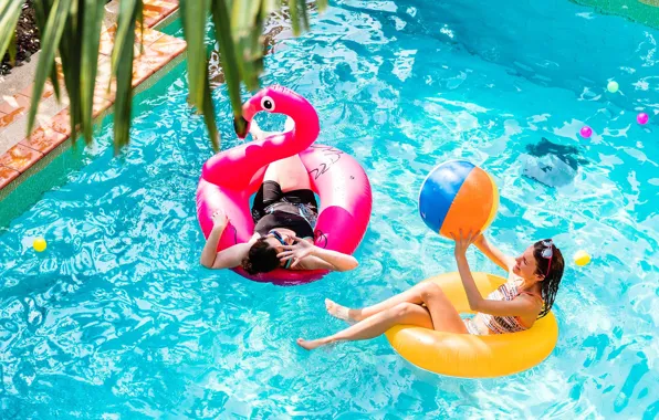 Картинка вода, девушки, отдых, бассейн, фламинго
