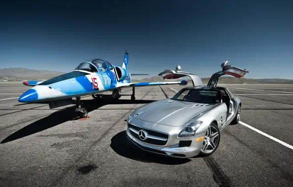 Картинка самолёт, Mercedes-Benz SLS AMG, Aero L-39 Albatros