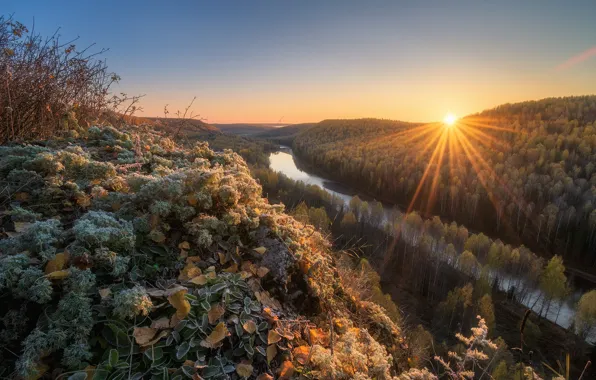 Картинка иней, осень, солнце, лучи, пейзаж, природа, река, холмы