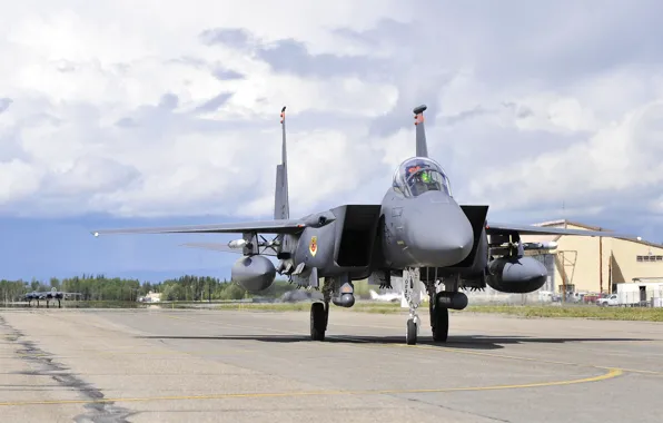 Картинка небо, истребитель, Eagle, Alaska, F-15E, Eielson Air Force Base, Strike, рулежка