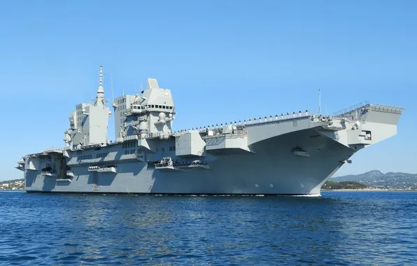 Универсальный десантный корабль, ВМС Италии, LHD Trieste