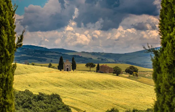 Картинка поле, облака, деревья, Италия, часовня, Italy, кипарисы, Тоскана