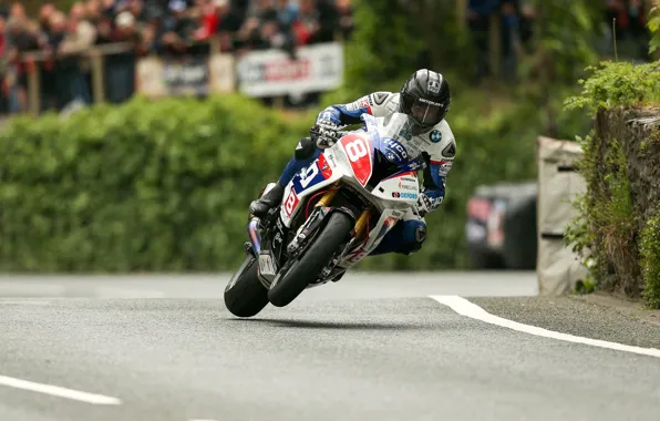 Street racing, Isle of Man, Guy Martin
