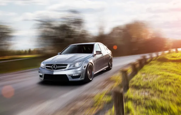 Седан, мерседес, в движении, mercedes C 63 AMG