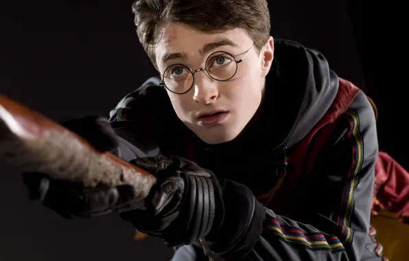 Взгляд, очки, перчатки, Гарри Поттер, шрам, Harry Potter, квиддич, Дэниел Рэдклифф