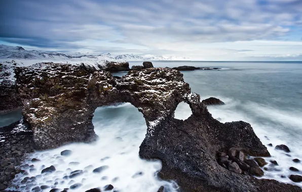 Картинка зима, море, небо, вода, камни, скалы, арка