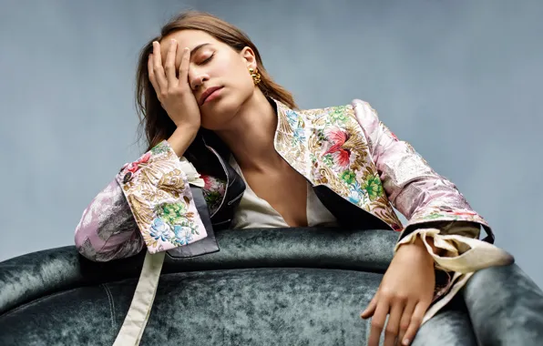 Поза, Алисия Викандер, Alicia Vikander