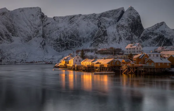 Картинка зима, море, снег, горы, скалы, берег, Норвегия, залив