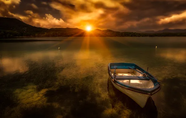 Картинка закат, горы, озеро, лодка, Испания, Spain, Каталония, Catalonia