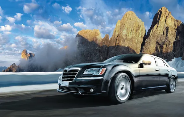 Картинка облака, скала, фото, фары, автомобиль, 2012, Lancia, Thema AWD
