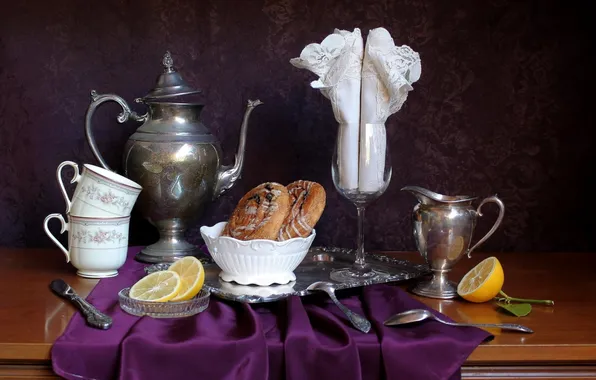 Бокал, чайник, чашки, натюрморт, салфетки, плюшки