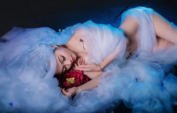 Картинка девушка, лежит, азиатка, невеста, в белом, закрытые глаза