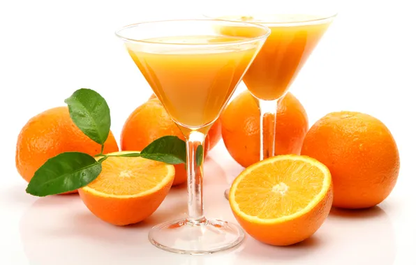 Апельсины, бокалы, сок, белый фон, напиток, фрукты, листочки, оранжевые