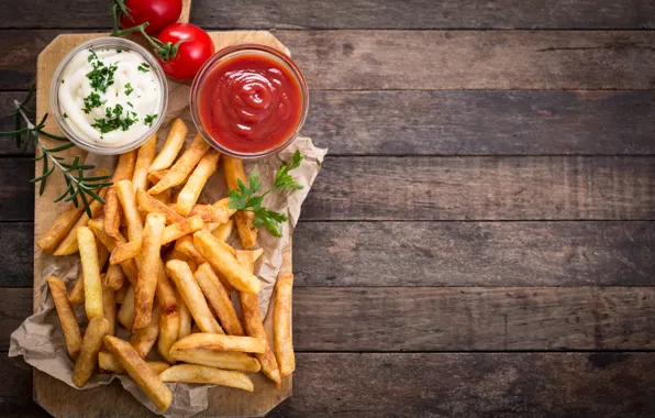 Wood, french fries, rosemary, Portion, sauce tomatoes
