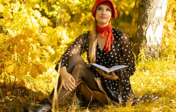 Девушка, милая, модель, Книга, Улыбка, блондинка, Обои, Туфли
