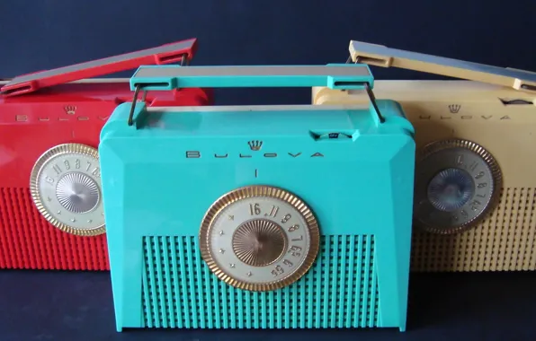 BULOVA, USA 1956, Plastic Portable Tube Radios