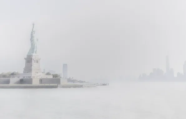 Картинка New York, mist I see, Through early morning