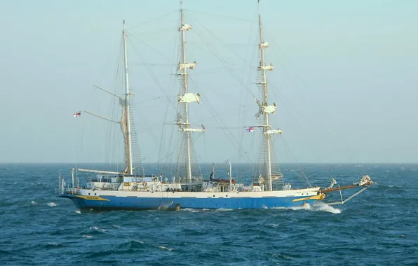 ВМС Индии, учебный корабль, INS Tarangini
