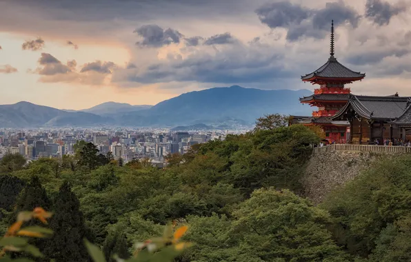 Картинка пейзаж, горы, природа, город, Япония, храм, пагода, Киото